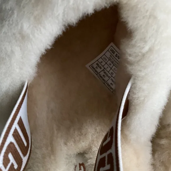 SOLD - UGG Fluff Yeah Shearling Slingback Sandal in Natural Sz 9 - Picture 7 of 9